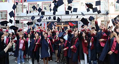 Atatürk Üniversitesi Bakü'de mezuniyet coşkusu yaşadı