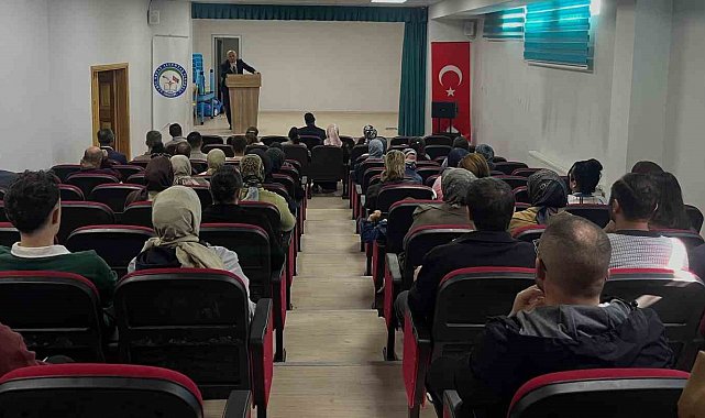 Aydıntepe'de yeni eğitim yılı öncesi zümre toplantısı yapıldı