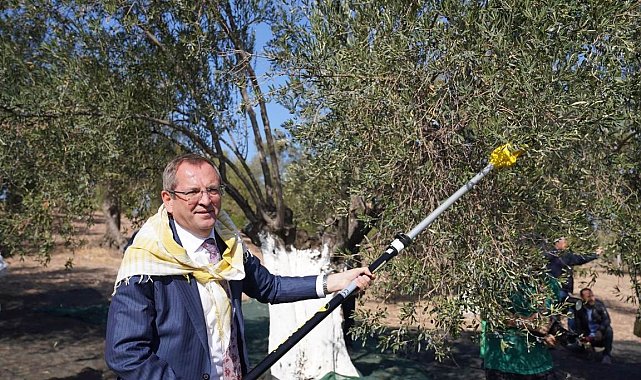 Ayvalık Belediye Başkanı Ergin; "Ayvalık'ımız zeytin gibi köklü, cumhuriyet gibi aydınlık olsun"