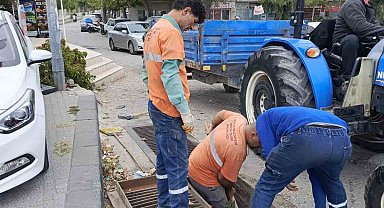 Ayvalık'ta mazgal ve yağmur suyu kanallarında büyük temizlik