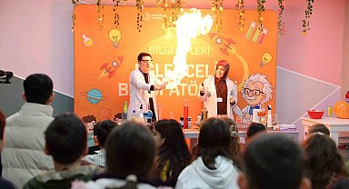 Bağcılar Belediyesi, öğrencilerin yanında