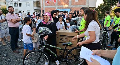Bahçelievler'de 100 çocuğa bisiklet dağıtım töreni