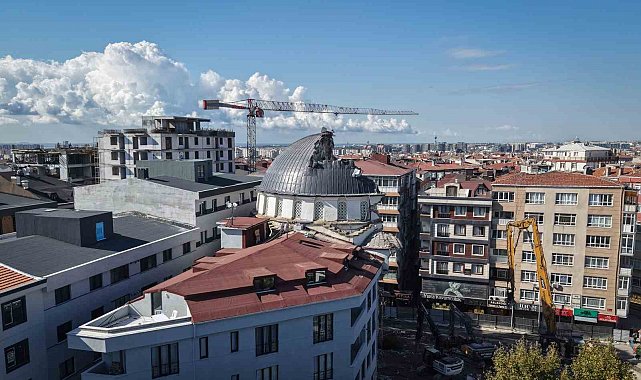 Bahçelievler'de Yayla Camii'nin yıkımı kubbesinin sağlamlığı nedeniyle uzadı