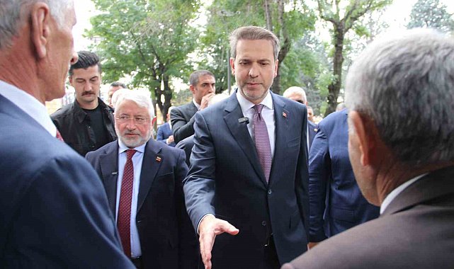 Bakan Bayraktar, Çorum'da vatandaşlarla buluştu