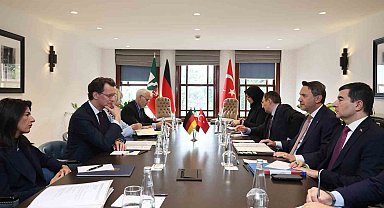 Bakan Bayraktar: "Kuzey Ren-Vestfalya ile 11,2 milyar avroya ulaşan güçlü ticaret hacmimizi sürdürülebilir yatırımlarla desteklemeye kararlıyız"