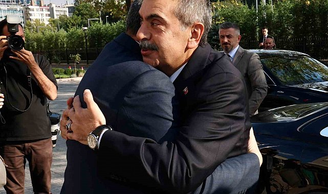 Bakan Çiftçi: "Okullarımızda 31 bin tane bahçe görevlisi istihdam etmiş olduk"