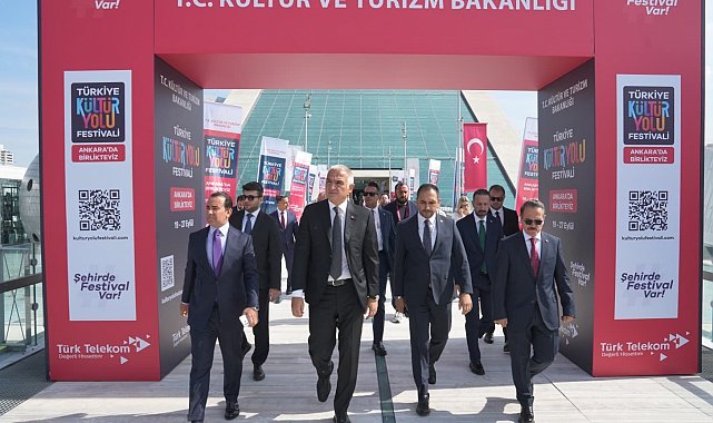 Bakan Ersoy başkentte startı verdi, Ankara kültür yolu festivali başladı