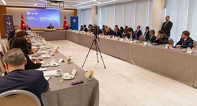Bakan Fidan, ABD'li düşünce kuruluşlarından temsilcilerin ve akademisyenlerin sorularını yanıtladı