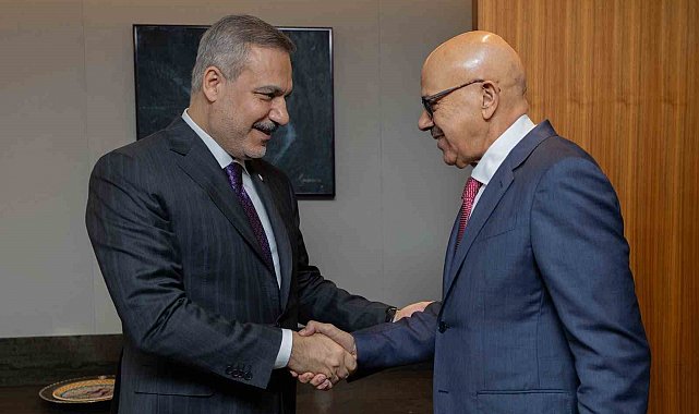 Bakan Fidan, Bahreyn Dışişleri Bakanı Al Zayani ile bir araya geldi