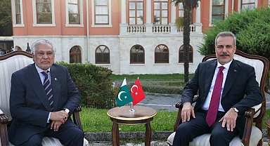 Bakan Fidan, Pakistanlı mevkidaşı Dar ile telefonda görüştü