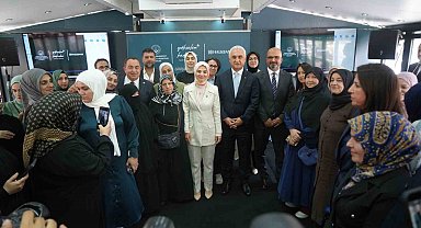 Bakan Göktaş, Muş'ta Yükselen Kadınlar Girişimcilik Eğitim Tırı'nı ziyaret etti