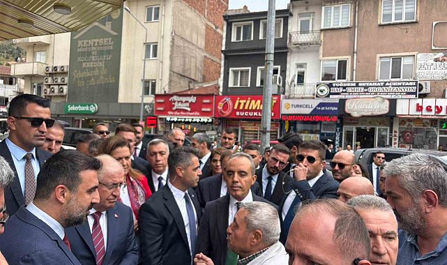 Bakan Güler Afyonkarahisar'da esnaf ile buluştu
