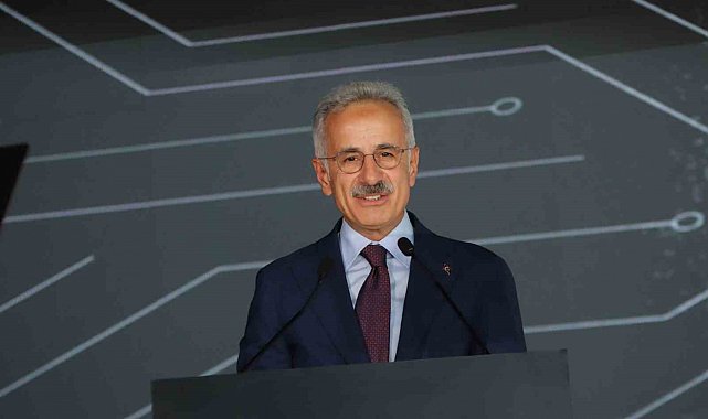 Bakan Uraloğlu: "1 Nisan 2026'da başlayan 5G'de 45 milyon aboneye ulaştık"