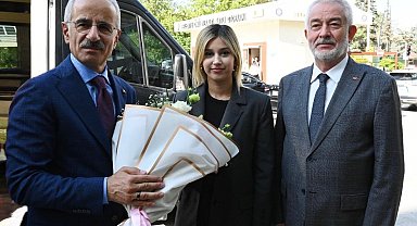 Bakan Uraloğlu: "Milli elektrikli trenin seri üretimine yıl sonu itibarıyla başlayacağız"