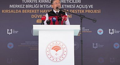 Bakan Yumaklı Erzurum'da açıkladı: "Artık hayvan aşısı ve kimliklendirme ücreti alınmayacak"