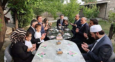 Bakan Yumaklı, şehit Jandarma Er Yakup Koç'un ailesini ziyaret etti