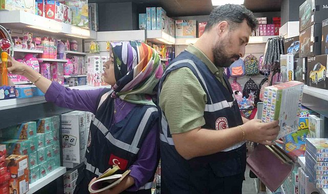 Balıkesir'de kırtasiyeler denetleniyor