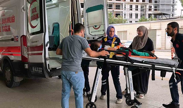 Balkondan düşen 4 yaşındaki çocuk yaralandı