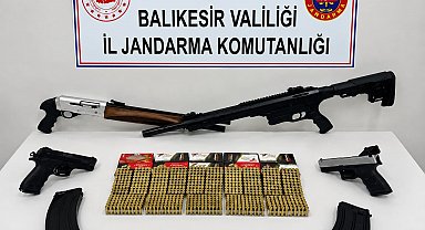 Bandırma ve Ayvalık'ta silah ticareti operasyonu: 10 şüpheli yakalandı