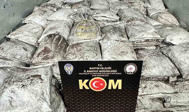 Bartın'da 8 ton titanyum ele geçirildi