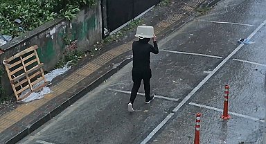 Bartın'da şiddetli fırtına ve yağış etkili oluyor