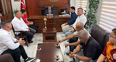 Başarılı güreşçiler Kaymakam Köksal'ı ziyaret etti