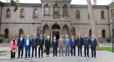 Başkan Büyükkılıç, Kent Konseyi'nin yeni yönetimini ağırladı