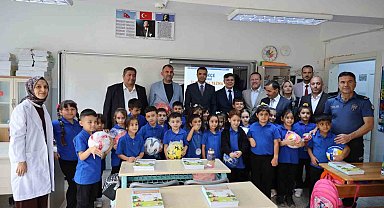 Başkan Durgut, öğrencilerle bir araya geldi