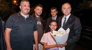 Başkan Özlü, "Bizim yaptığımız her iş gerçek belediyeciliktir"