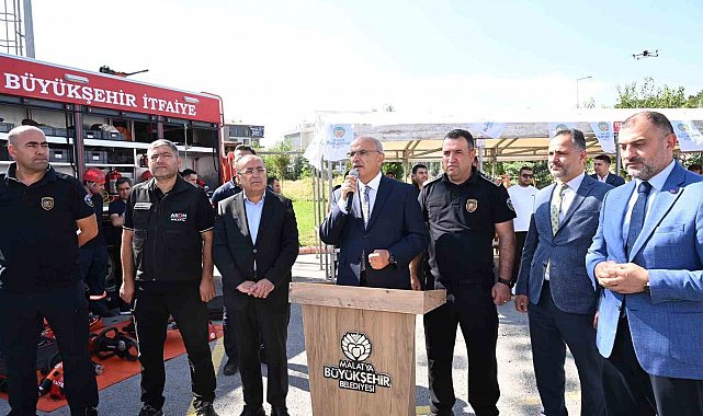 Başkan Sami Er: "İtfaiyemizi hem binalarımızla hem de araç filomuzla güçlendiriyoruz"