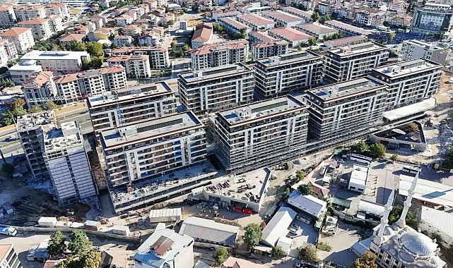 Başkan Taşkın, eski hal binası alanındaki projeyi inceledi