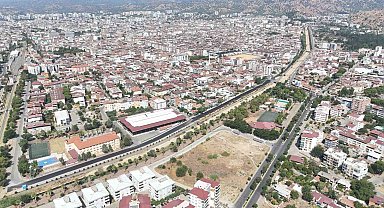 Başkan Tetik yeni asfaltı direksiyon başında test etti
