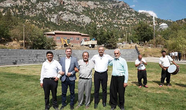 Başkan Toptaş, Kertmen'de güreş sahasını inceledi