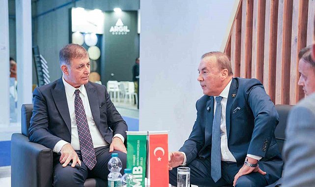 Başkan Tugay'dan İtalya'da Marble İzmir temasları
