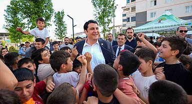 Başkan Yılmaz'dan eğitime yeni destek: İlk ve ortaokul öğrencilerine 8 bin TL