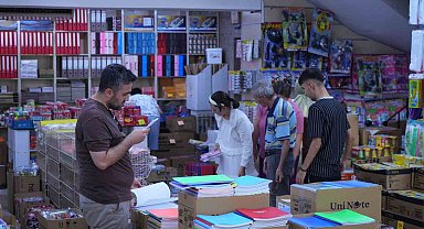 Başkentte okul alışverişi hareketliliği başladı