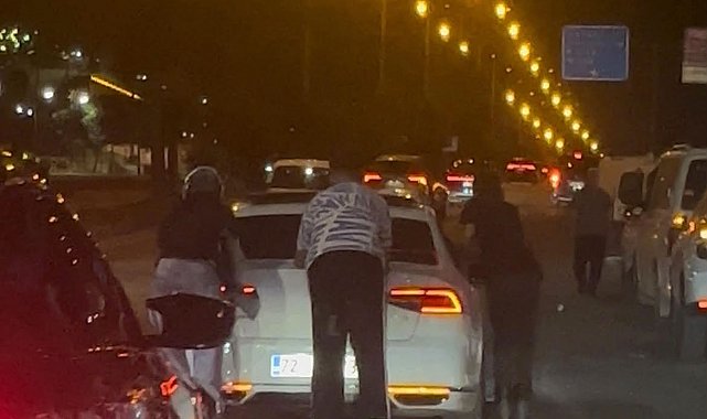 Batman'da gençlerin tehlikeli paten yolculuğu
