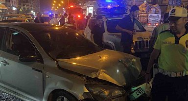Batman'da iki araç çarpıştı: 4 yaralı