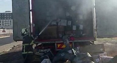 Batman'da kargo aracında yangın