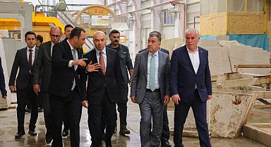 Bayburt'ta doğal taş sektörüne yönelik yatırımlar ele alındı
