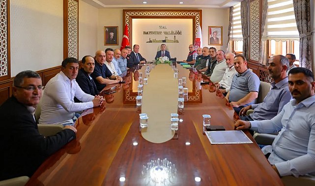 Bayburt'ta muhtarlarla köylerin ihtiyaçları görüşüldü