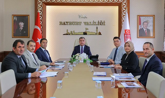 Bayburt'ta sosyal yardım vakıflarının çalışmaları değerlendirildi