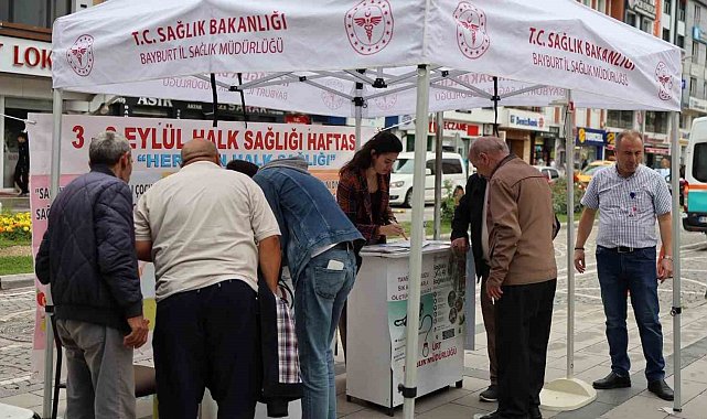 Bayburt'ta vatandaşlara ücretsiz sağlık taraması yapıldı
