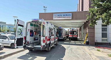 Besni'de çatıdan düşen kişi ağır yaralandı