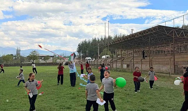 Beyağaçlı öğrencilerden Gazze'deki çocuklara uçurtmalı mesaj