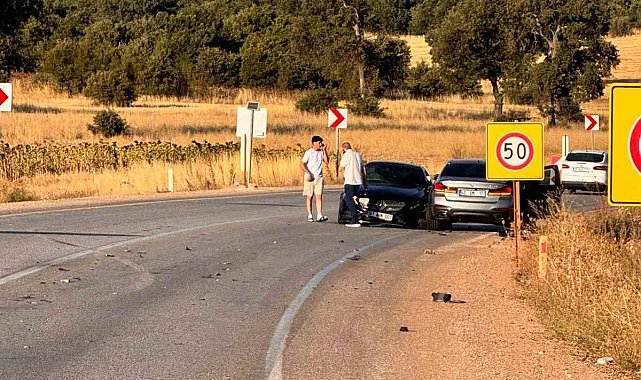 Beyşehir'de 3 otomobil çarpıştı: 6 yaralı