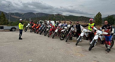 Bilecik'te motosiklet sürücülerine trafik eğitimi