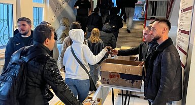 Bilecik'te üniversite öğrencilerine ücretsiz ikram