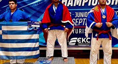 Bilecikli sporcu Avrupa Kuraş Şampiyonu oldu