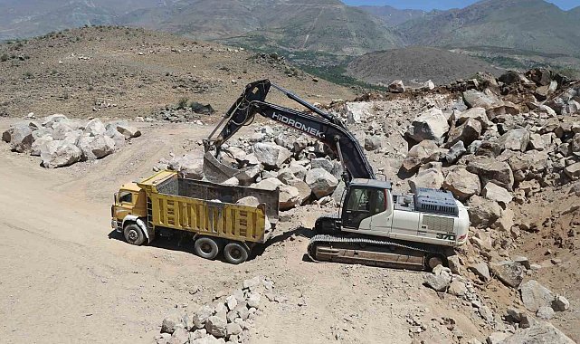 Bir asır dayanıklı andezit taşı